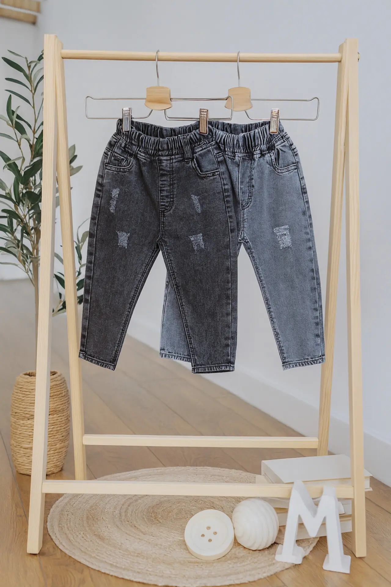 شلوار جین نقلی طرح باراد